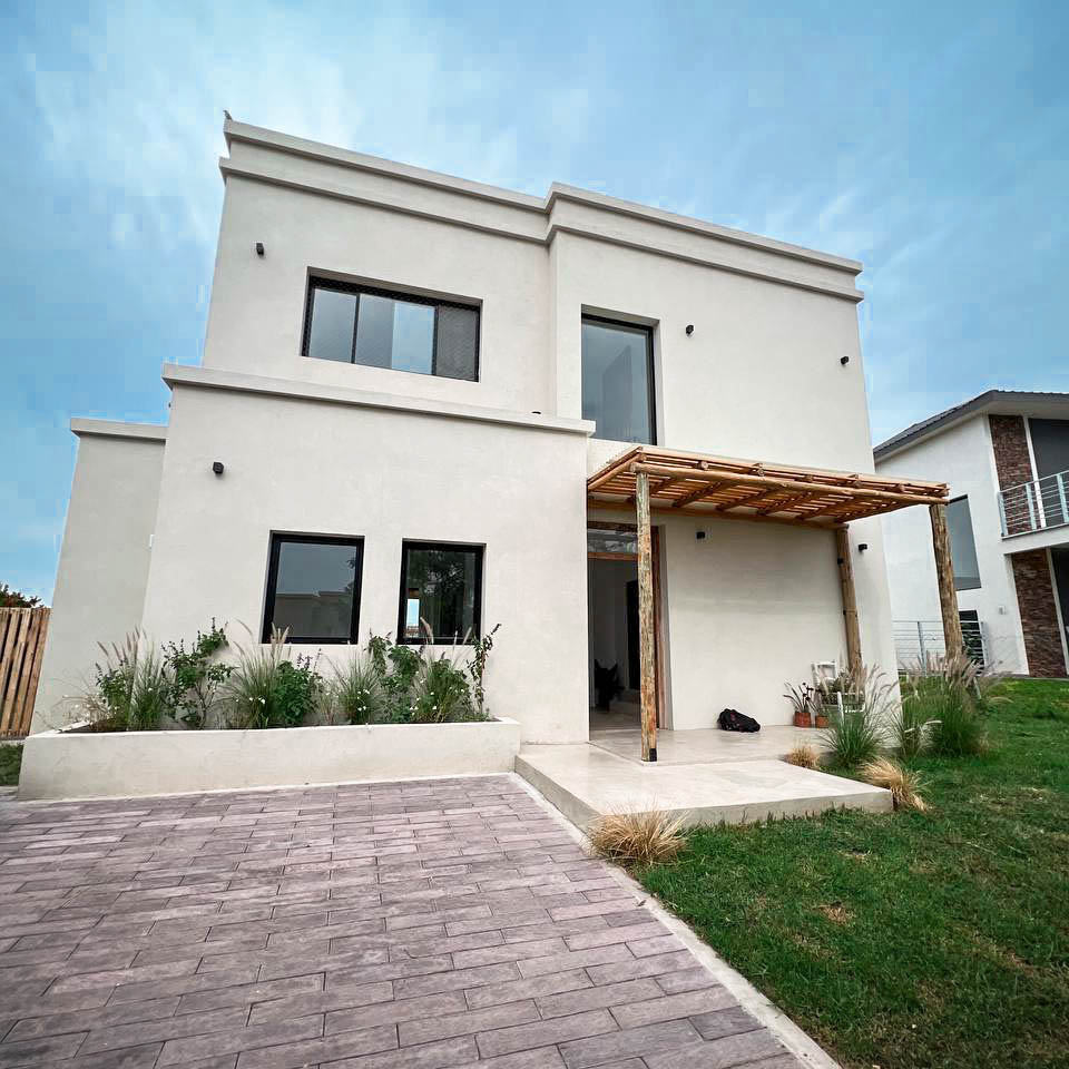 photo_5066848133014727528_y