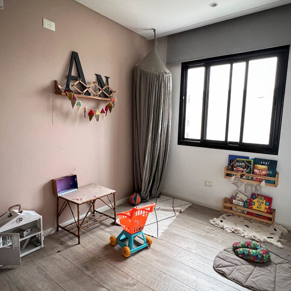 photo_5066848133014727540_y