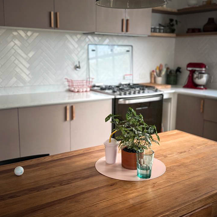 photo_5069204098670242552_y