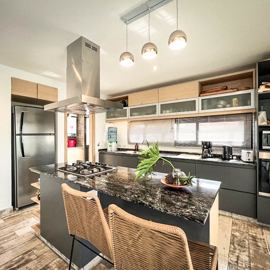 photo_5145456269438593975_y (2)